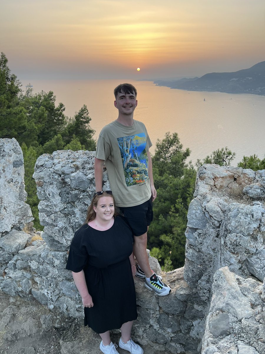 MissGPMaths's tweet photo. What a week 🌅🌊🏝️ https://t.co/ER9wWvbVAh