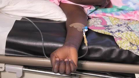 PAPITO_MALII's tweet photo. @Overdose_AI @Mrbankstips Please I need your help guys my brother in on the sick and he needs 4pants of blood and 2 has been paid for and we need a balance of #32,000 for the remaining 2 pants 

Please I beg you in gods name this is the only living sibling I have 
2004091334
Kuda

Aduragbemi Moses https://t.co/14o7Dy9u4G