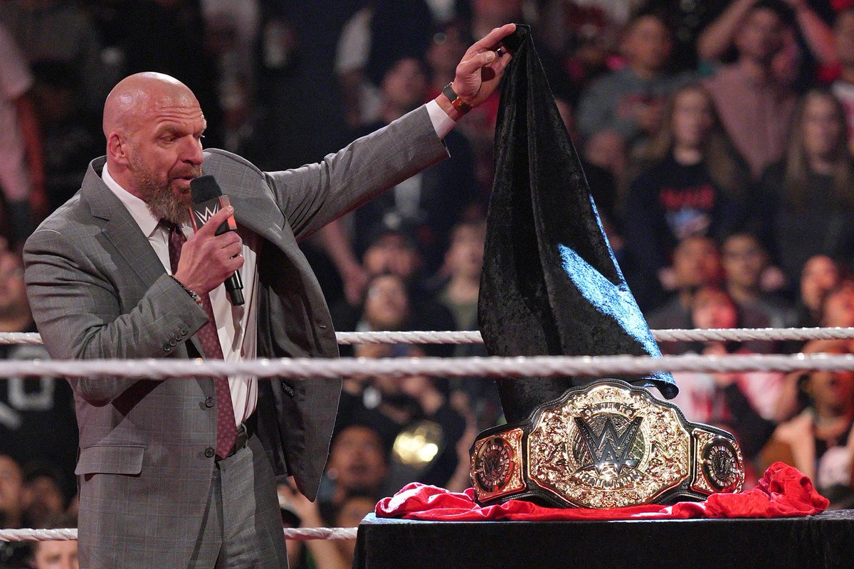 DukeOfAwesome's tweet photo. Triple H: “I didn’t grow up dreaming of being the champion or face of a secondary promotion.”

Also Triple H: https://t.co/nGKpobAj8v