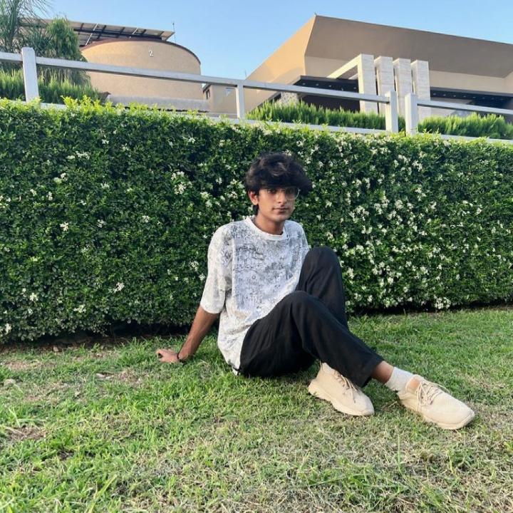 itxjunaidkhaan's tweet image. 