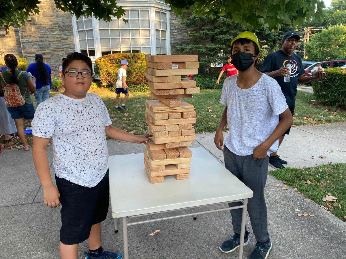 NorristownGov's tweet photo. Tonight is National Night Out!

Enjoy a great night out with friends, neighbors, our police officers and other community agencies at 5:30 in the 500 block of Haws Avenue. https://t.co/t4Qt00p2sH