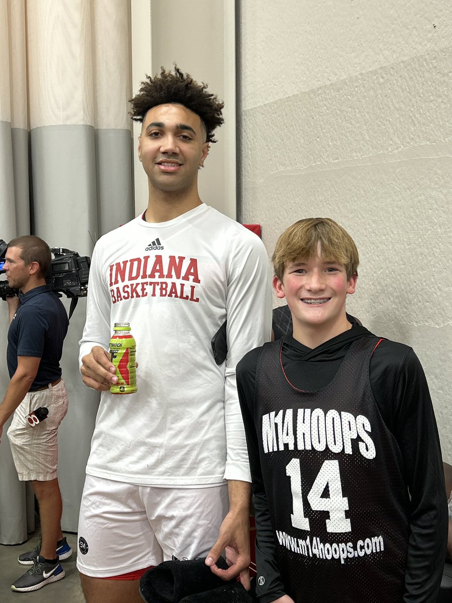 STEMwithAhlgrim's tweet photo. @TrayceJackson @dizzyruns @kylejguy Made a dream come true  also! https://t.co/E5xyPZWFbU