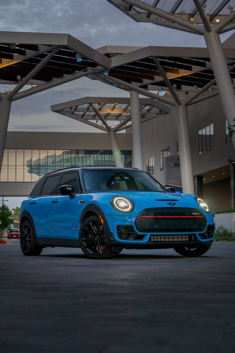 JJRyanOnAir's tweet photo. My @KalidyKia #RideOfTheWeek was feeling photogenic downtown… 🏙️📸 #MiniClubmanJCW #MiniHardtop #MiniLife https://t.co/n0gGcdiznc
