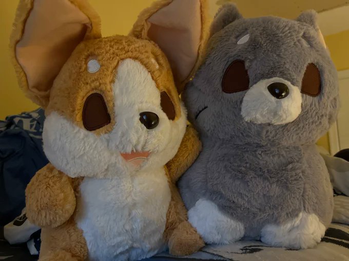 dontwanabehere8's tweet photo. AAAAA MY TORI AND SAM PLUSHIES FROM @bobblejot JUST CAME IN AND I LOVE THEM TO DEATHH https://t.co/MZDtc02731