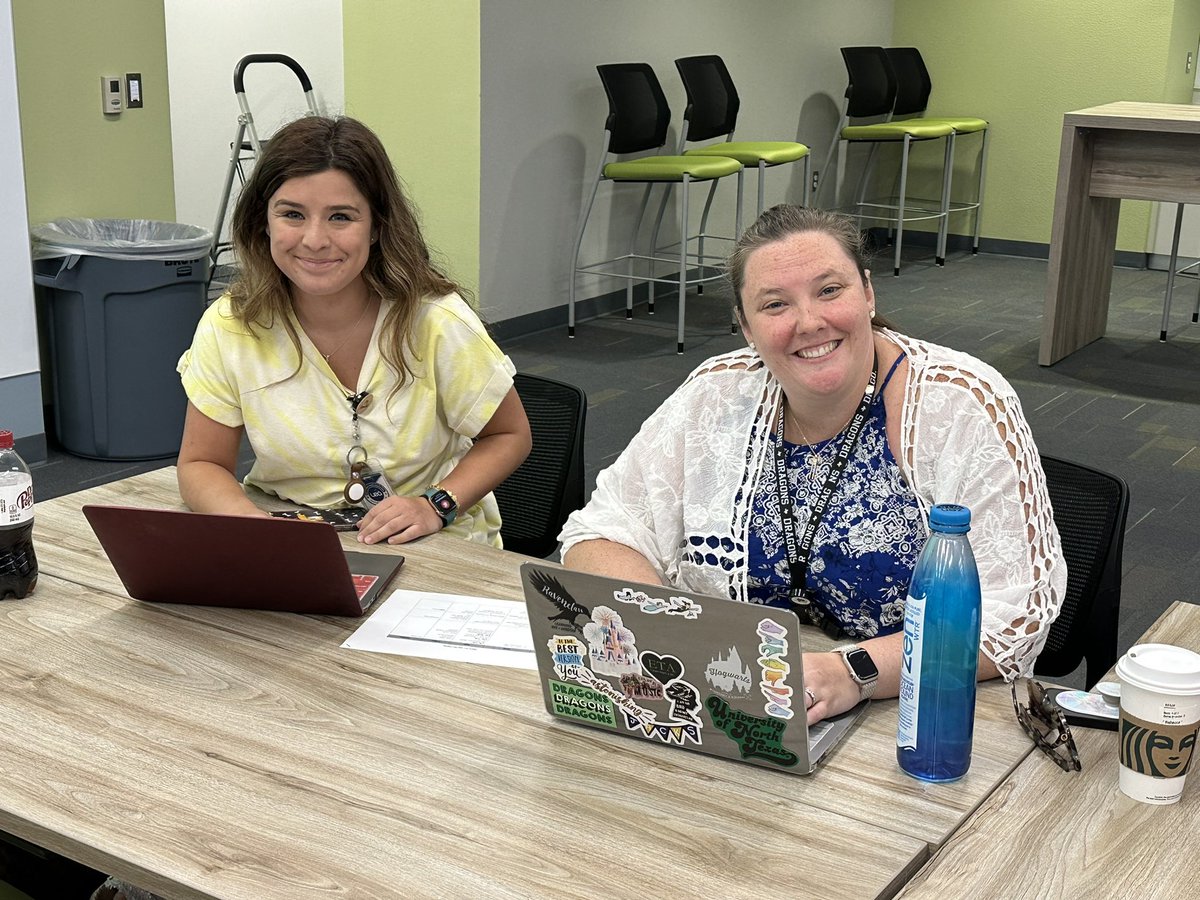 DragonsCandI's tweet photo. Thank you to all of the CISD Instructional Lead Learners for preparing  sessions for 2023-2024 staff!  💚🐉 https://t.co/uirSF8d3e4