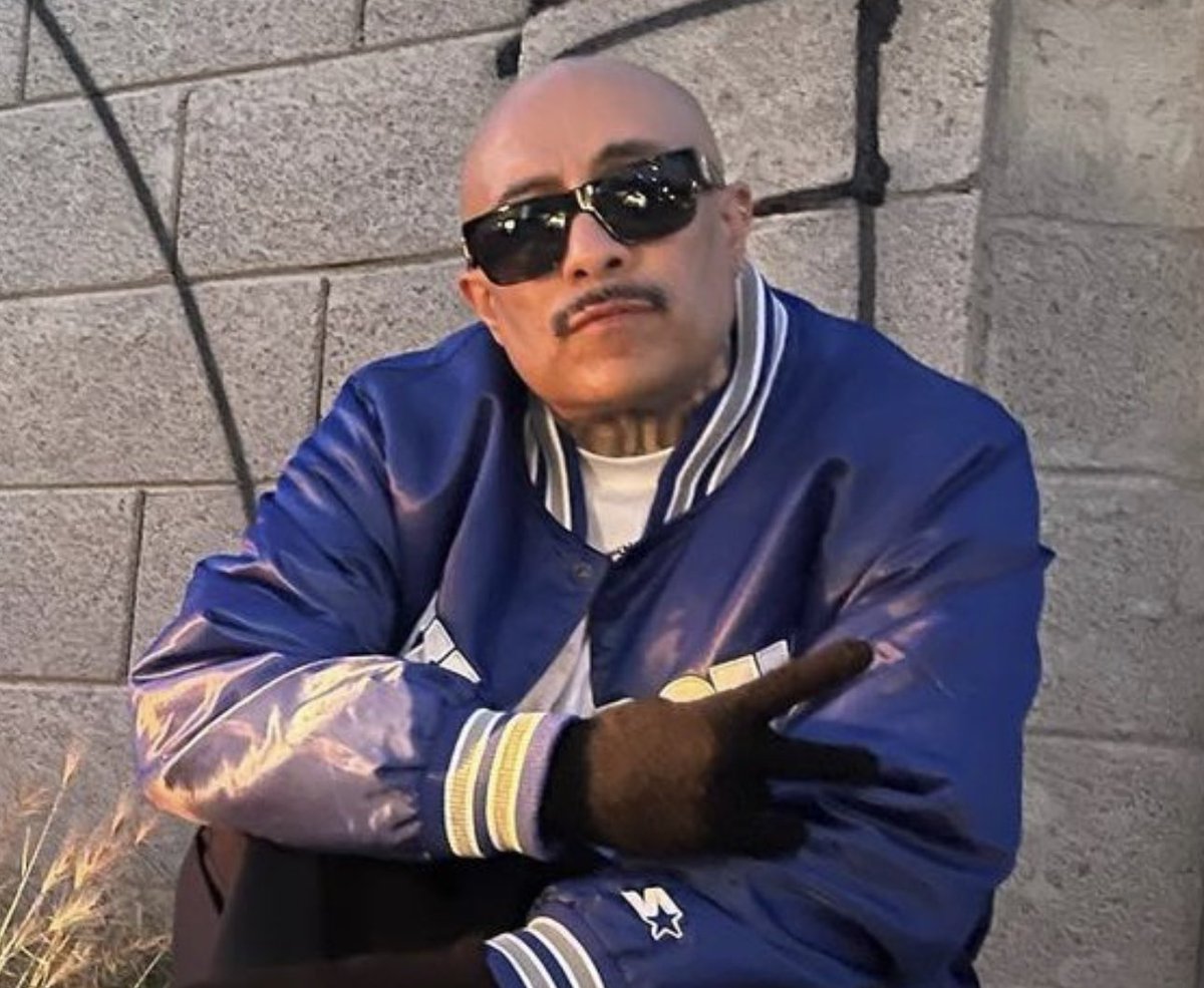 FooCommunity's tweet photo. Mr.Capone-E is charging $5k for a feature. https://t.co/RqW06xmeNU