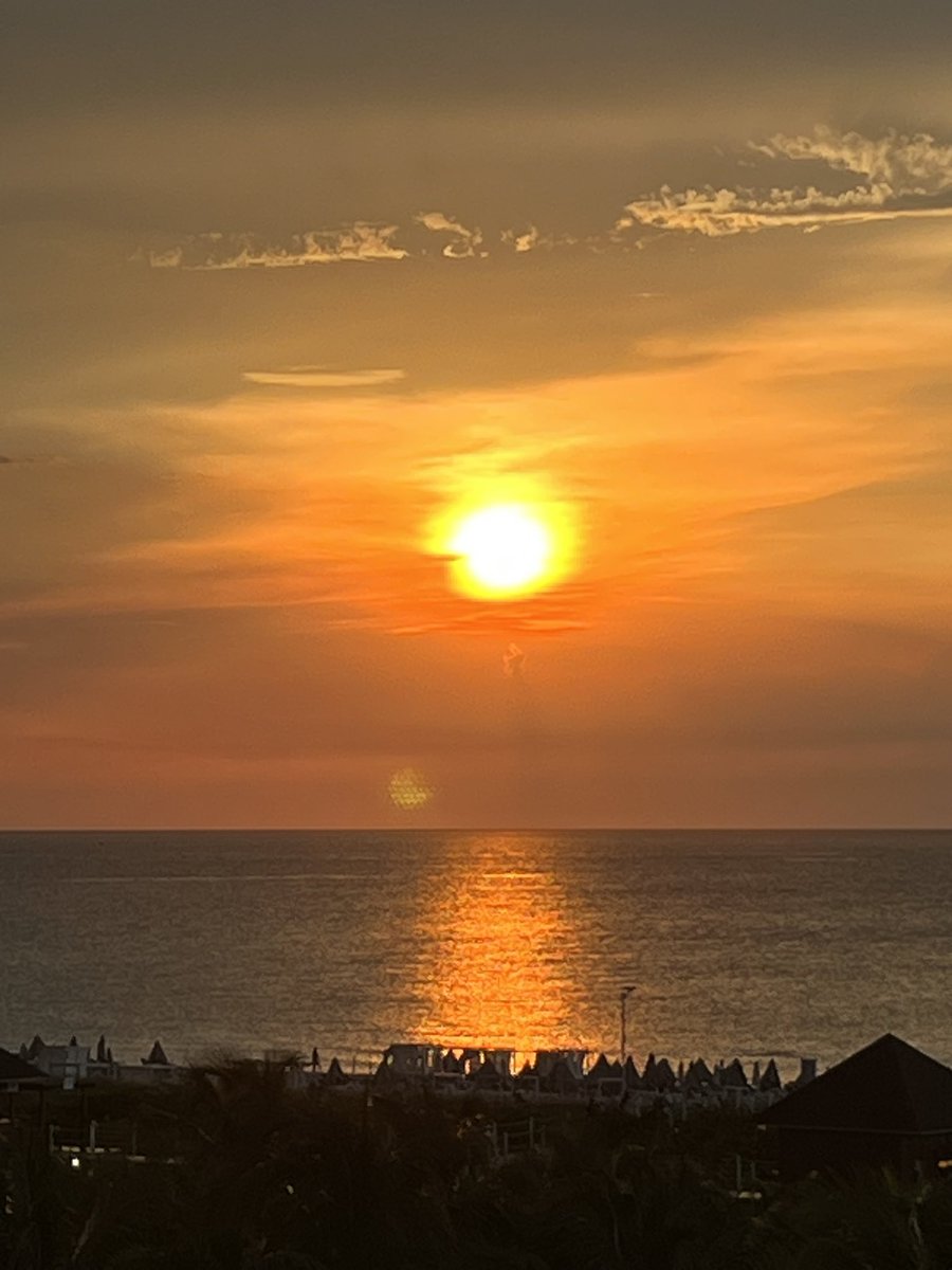 Dios girando el mundo ☝️🏀