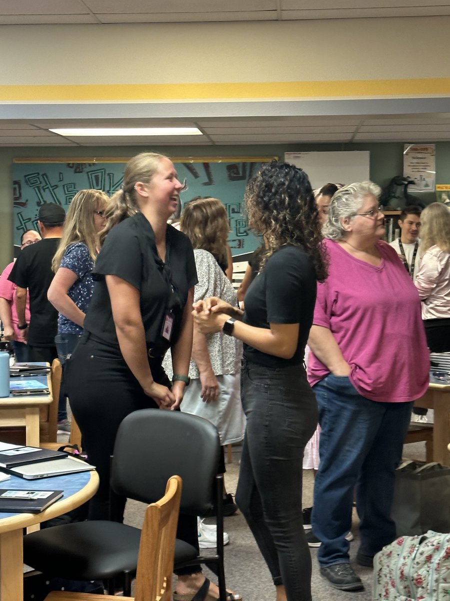 Apache Elementary School ABQ tweet media