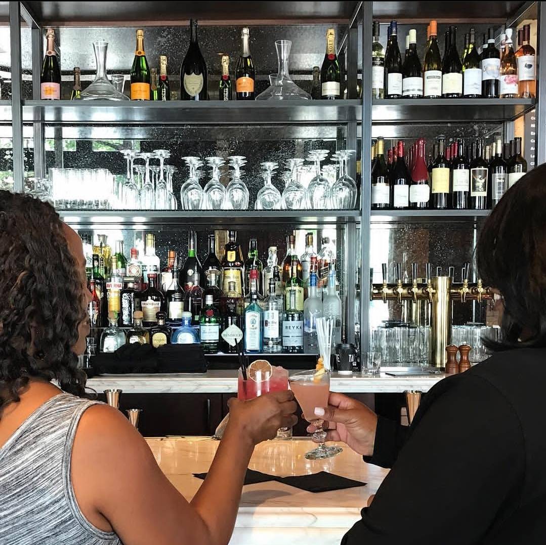 taste222chi's tweet photo. Happy International Friendship Day! 🫶🏾
.
.
.
#internationalfriendshipday #friendsandfood #blackowned #westloop #explorechicago #taste222chi https://t.co/n7eT3CSjIf