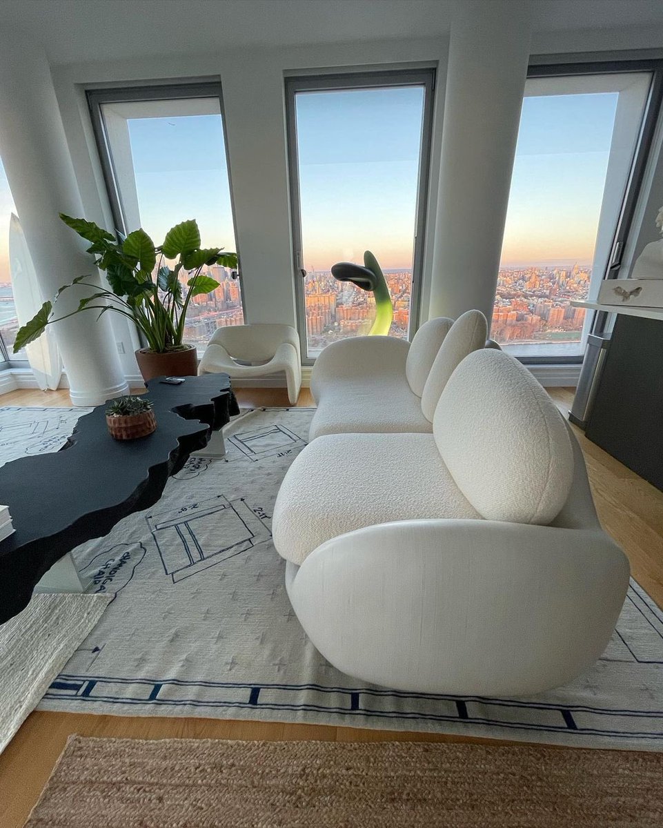 designdocument's tweet photo. Inside Daniel Arsham's apartment in New York 🗽 https://t.co/pw521ogwJD