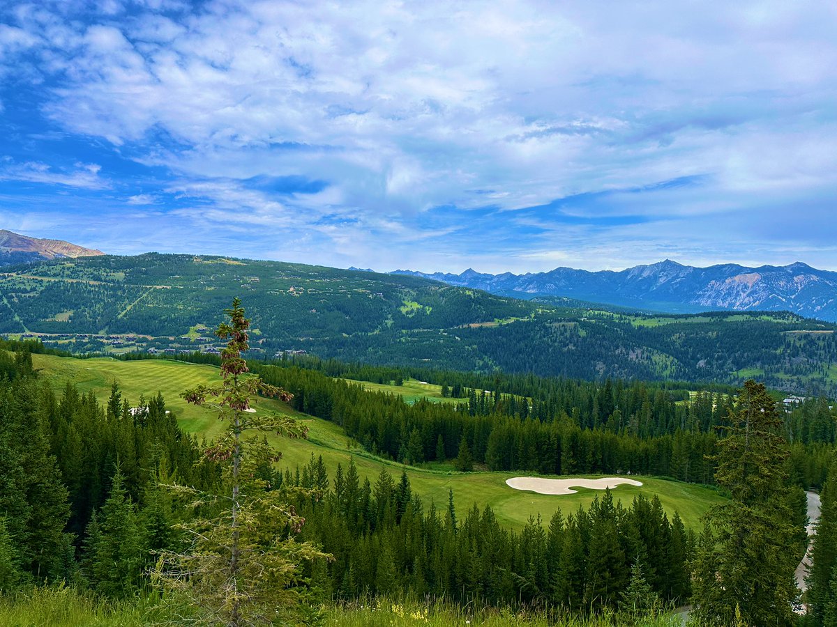 Top100Rick's tweet photo. Yellowstone Club - 2005 
Tom Weiskopf 

Known as one of the most exclusive and expensive clubs on earth, Yellowstone Club is truly an experience like no other place. 

The golf course is only open 3 months per year. Members have their own private ski resort to get through the winters! The club is a private mountain community, where celebs and business leaders can enjoy their privacy. 

The golf course is classic Weiskopf mountain golf. Insane elevation changes and constant mountain vistas. There is some quirk from the land limitations, but I personally love quirk! Lots of risk/reward holes make for a super fun round. Blind shots, uneven lies, high altitude, and elevation changes make even short irons into challenging puzzles. 

The staff is awesome and super welcoming. The clubhouse is unreal, with amazing views of the course and surrounding area. The amenities are world class across the board. 

It’s not a place for everyone, it’s not supposed to be. But it’s a true wonderland and I’m very thankful to get to experience this world for a day!