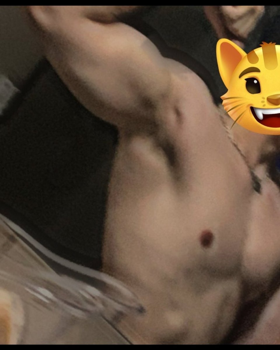 matheussfd18's tweet photo. TO QUASE DANDO LEITINHO NO TETOOO, VOU ME LAMBUZAR PRA VC, CHAMA DM 🔥🔥🔥

https://t.co/985ElxPorp vem tomar leitinho , TO LIMITADO AQUI NO TT

 Seguiu =vid gozando forte
Rt=vid batendo 
#PINTOAWARDS  
#PINTOAWARD 
#PINTOSAWARDS
#PINTOSAWARD 
#PEITOAWARDS
#TROCONUDS
#XOTAAWARDS https://t.co/mrfGR9K20K