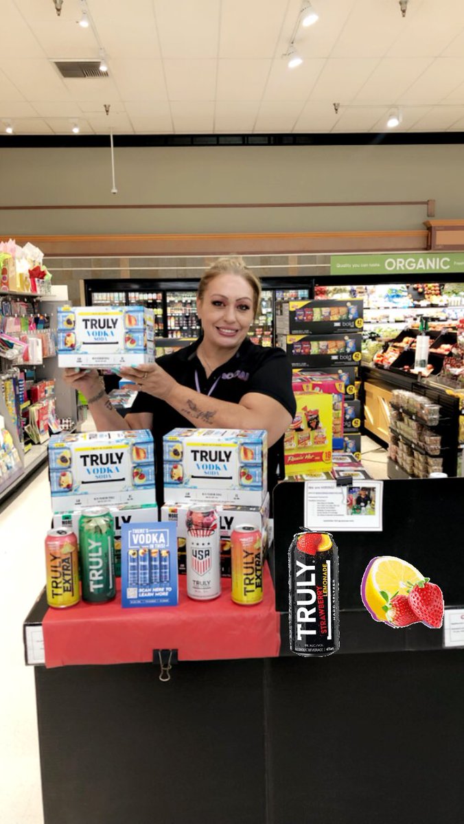 Gina61382215's tweet photo. #lightlyrefreshing #truly #vodka #socialsampling #statersampling #staterbros117 https://t.co/8xadigzyhi