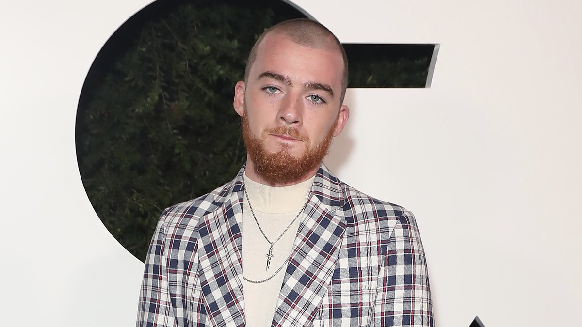 TheShadeRoom's tweet photo. 'Euphoria' actor Angus Cloud has passed away at the age of 25. Roomies, please join us in sending prayers and condolences to his family and friends. 🙏

https://t.co/3OiV2LWgMR https://t.co/0nevItEC1e