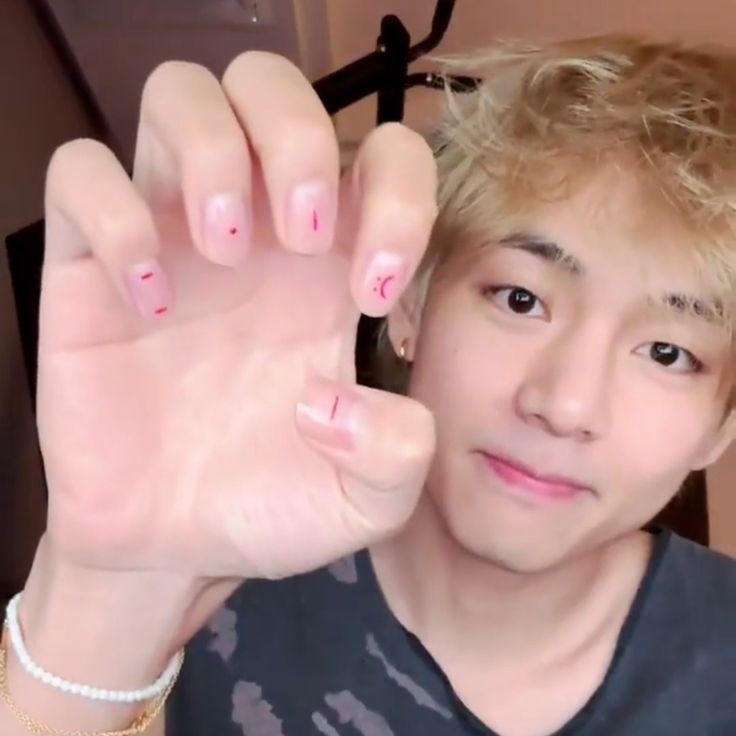 vantecentric's tweet photo. baby tiger :( https://t.co/p7O61i1l96