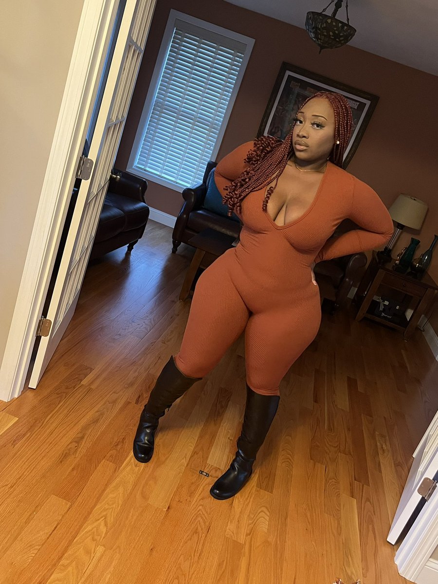 SierraChanttel's tweet photo. 🧡🤍 https://t.co/MKsD3BrGXU