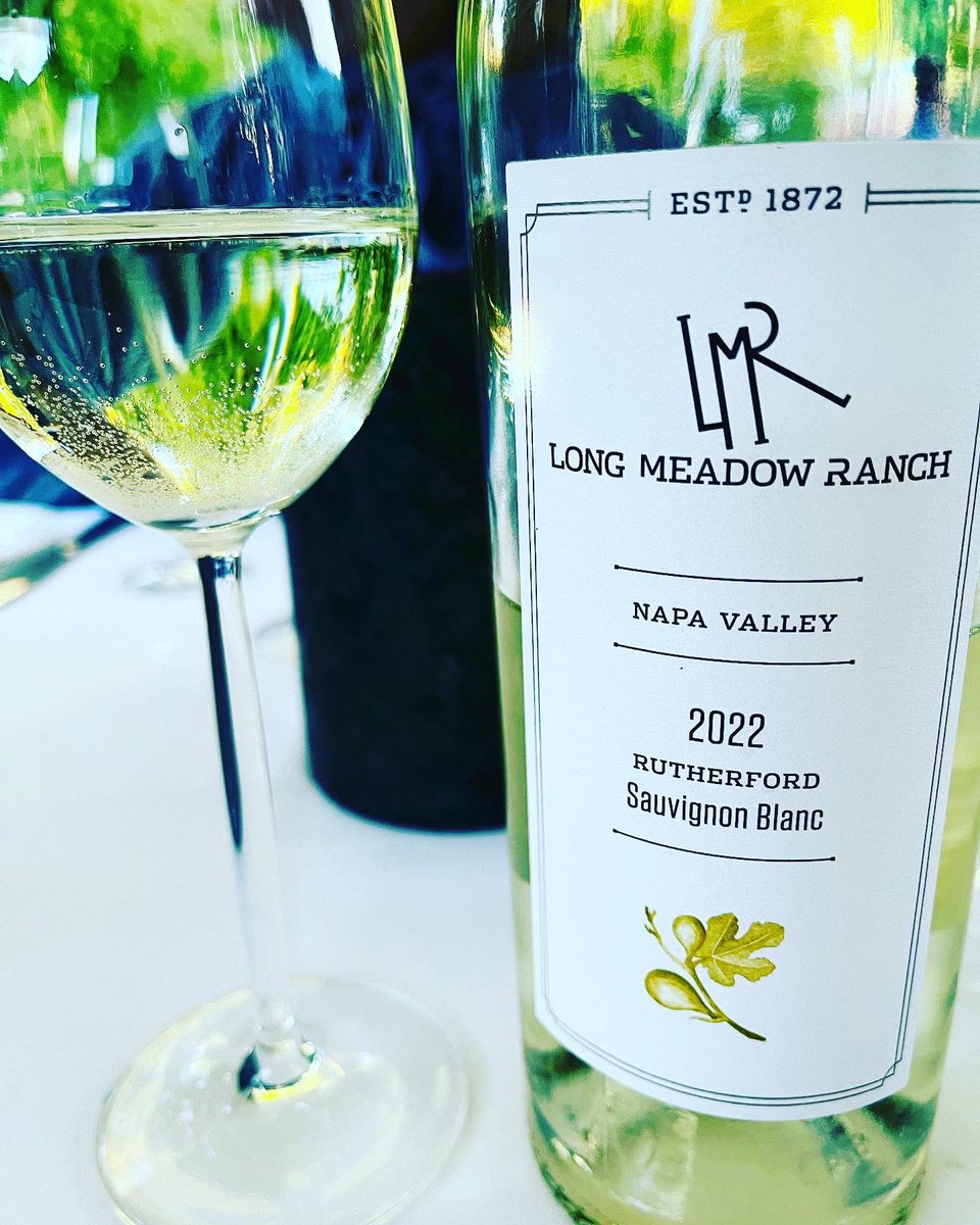 dallaswinechick tweet media