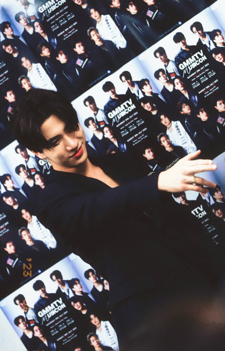 CHENCHENPPE's tweet photo. 偷心的杀手🖤😏
@perthppe
#PerthTanapon #KDPPE
#MusiconxPerthD3
#GMMTVMUSICONDAY3
#GMMTVMUSICONxTOKYO https://t.co/XWmXDnuWO8