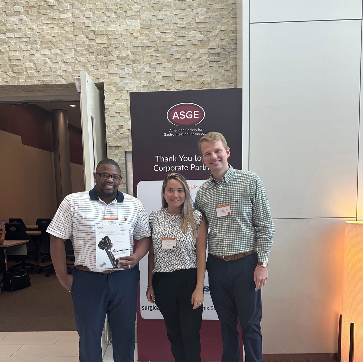 genesisdelnogal's tweet photo. Thank you @ASGEendoscopy for organizing the first-year fellows course ❤️ What a great learning experience! It was so nice to meet you all #futureofgi #gitwitter #asge #fyfcourse https://t.co/qTFkGEwfXC