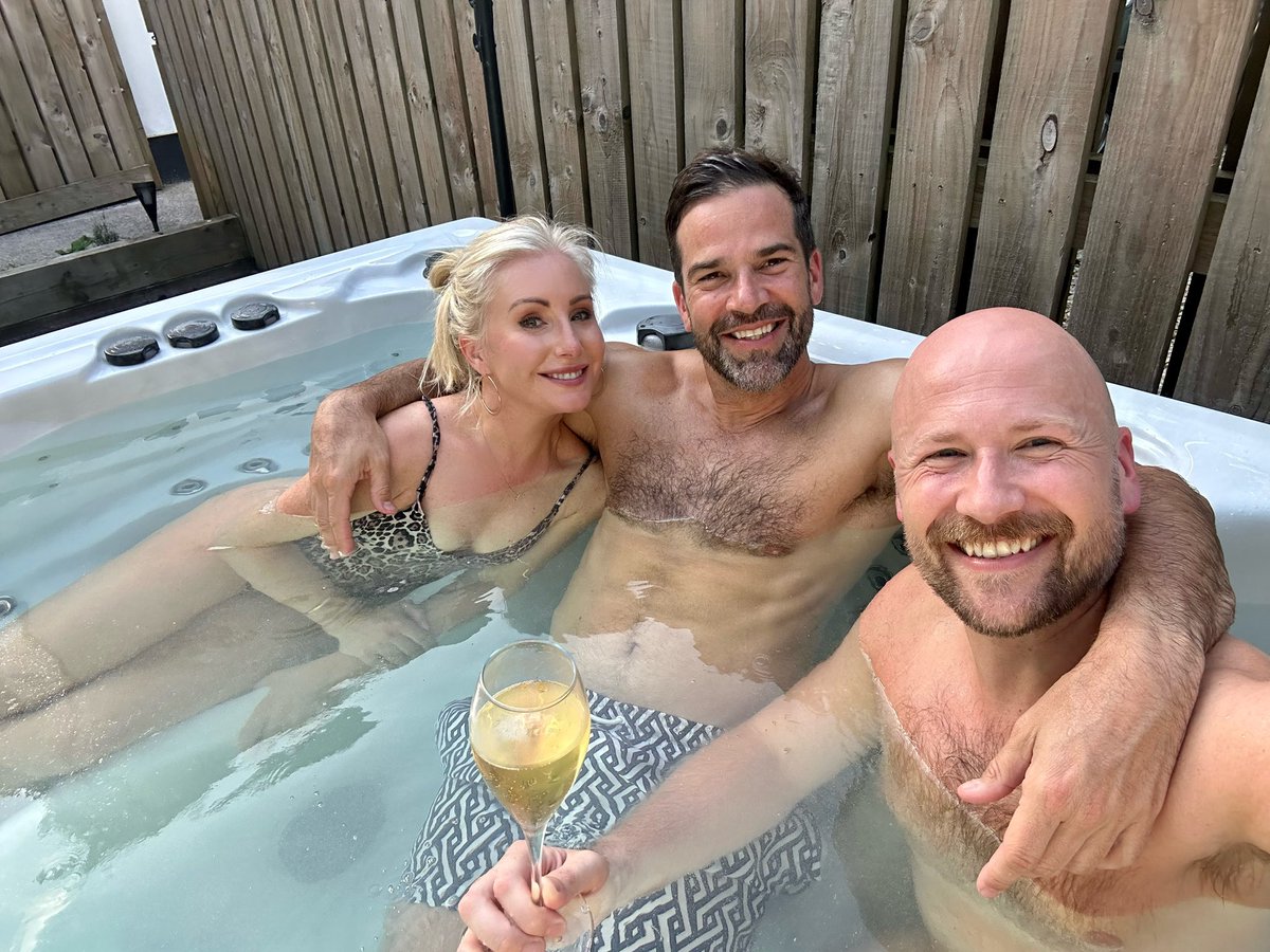 Justine Jones (@justinejones1) on Twitter photo The best weekend with the gang 🏴 <a href="/GethincJones/">Geth</a> <a href="/BenSRoberts/">Ben S. Roberts</a> <a href="/DrRanj/">Ranj Singh</a> <a href="/ThomasWolskiArt/">Thomas Wolski</a> Emma &Ben ❤️ The best weekend with the gang 🏴 <a href="/GethincJones/">Geth</a> <a href="/BenSRoberts/">Ben S. Roberts</a> <a href="/DrRanj/">Ranj Singh</a> <a href="/ThomasWolskiArt/">Thomas Wolski</a> Emma &Ben ❤️