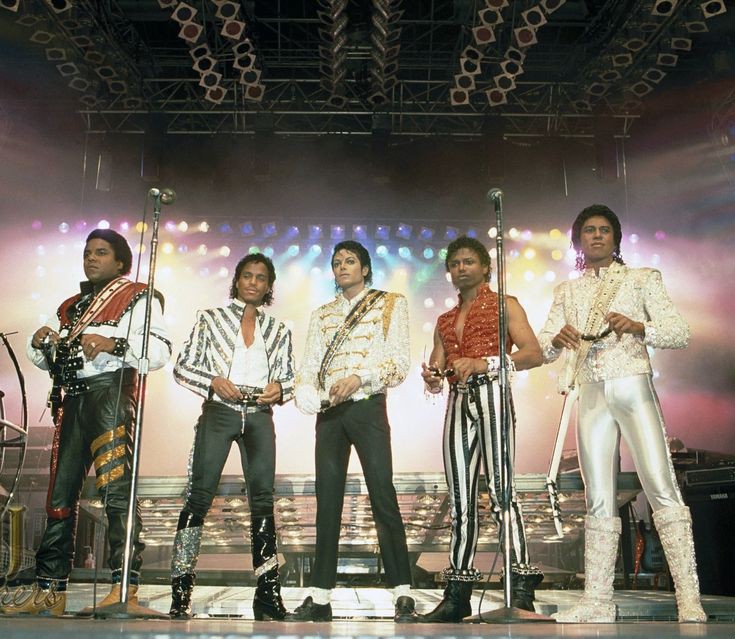 Melissa06630's tweet photo. Victory Tour https://t.co/upc7s4Kz67