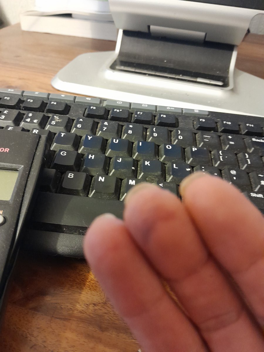 DanceHayday's tweet photo. Don't let anyone tell you academic work isn't physical... just dropped my pc tower on my middle finger... that's a through and through if ever I saw one 😂 writing is going swimmingly 😂 #policing #protest #AcademicTwitter https://t.co/lizFouhGOg
