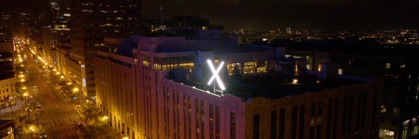 BilluNFT's tweet photo. The iconic X sign has been removed from the Twitter HQ! 🕵️♀️ Curious minds speculate the reasons behind this change. What could it signify? 🤔 #TwitterHQ #XSignGone #MysteryUnfolds https://t.co/YnFbPKvfNV