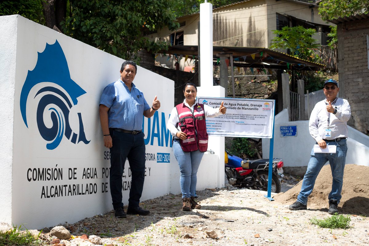 GriseldaMtzMtz's tweet photo. Cerramos el mes de julio igual que como lo iniciamos, entregando y arrancando obras para beneficio de las familias manzanillenses. En la colonia Bellavista hicimos #EntregaDeObra de tanque de rebombeo con #CAPDAM para garantizar el servicio de agua potable. https://t.co/UUYYDBGGlH
