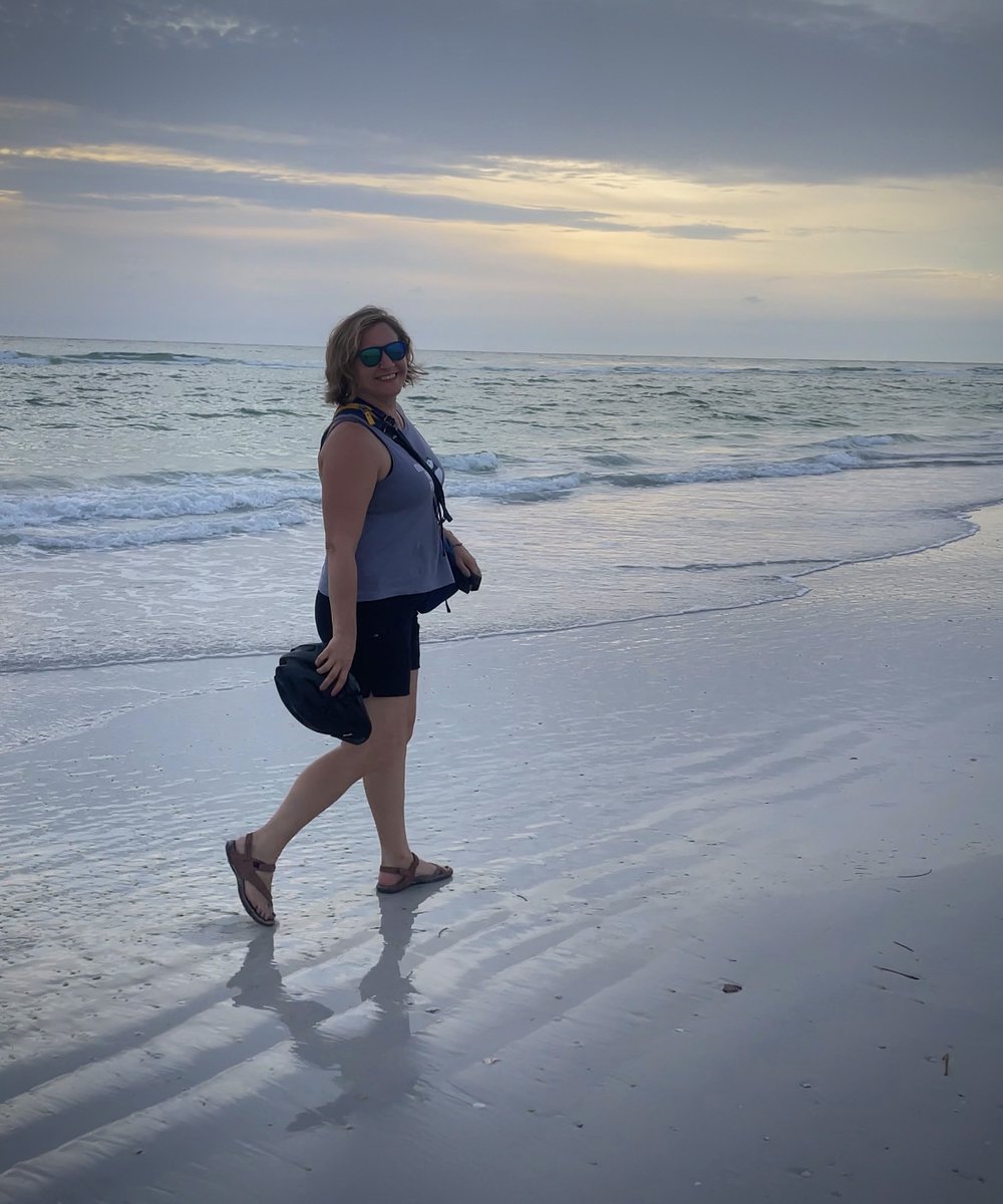 wandersmiles's tweet photo. Flying along Fort De Sota at sunset with @bay_e_bikes beats the summer heat of Florida. Explore the white sandy beaches, Mullet Bay, and the historic fort. It is the perfect way to see the sunset at St Pete FL!
#stpetefl #fortdesoto #bayebikes #vspc https://t.co/mcycEc4Njw