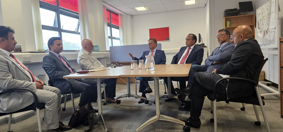 NasirKhanUKPNP's tweet photo. High-Level Delegation of United Kashmir People's National Party met with British #Labour MP @AndyMcDonaldMP  in Middlesbrough.The delegation discussed pressing issues concerning human rights, extremism,lack of facilities, land grabbing,&amp; more in Azad Kashmir and Gilgit Baltistan. https://t.co/muSOKBBCTH