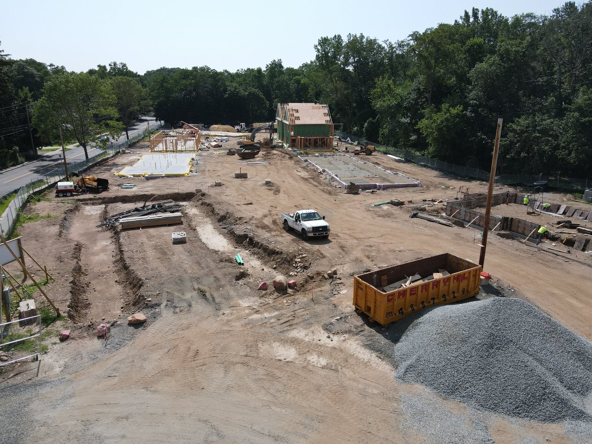 glendower_group's tweet image. Witness the transformation of our Valley Street Development! From pre-foundation, to the first brick laid to fully framed homes, follow the journey through each construction stage! #ThisisProgress #ValleyStreetDevelopment #EmpoweringResponsibleDevelopment