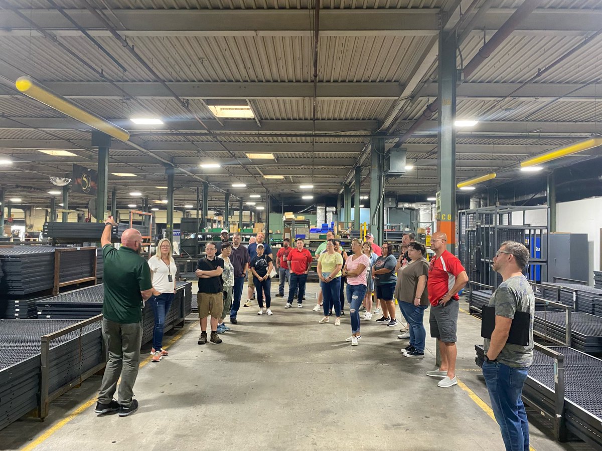 Deanna Hawks tweet media