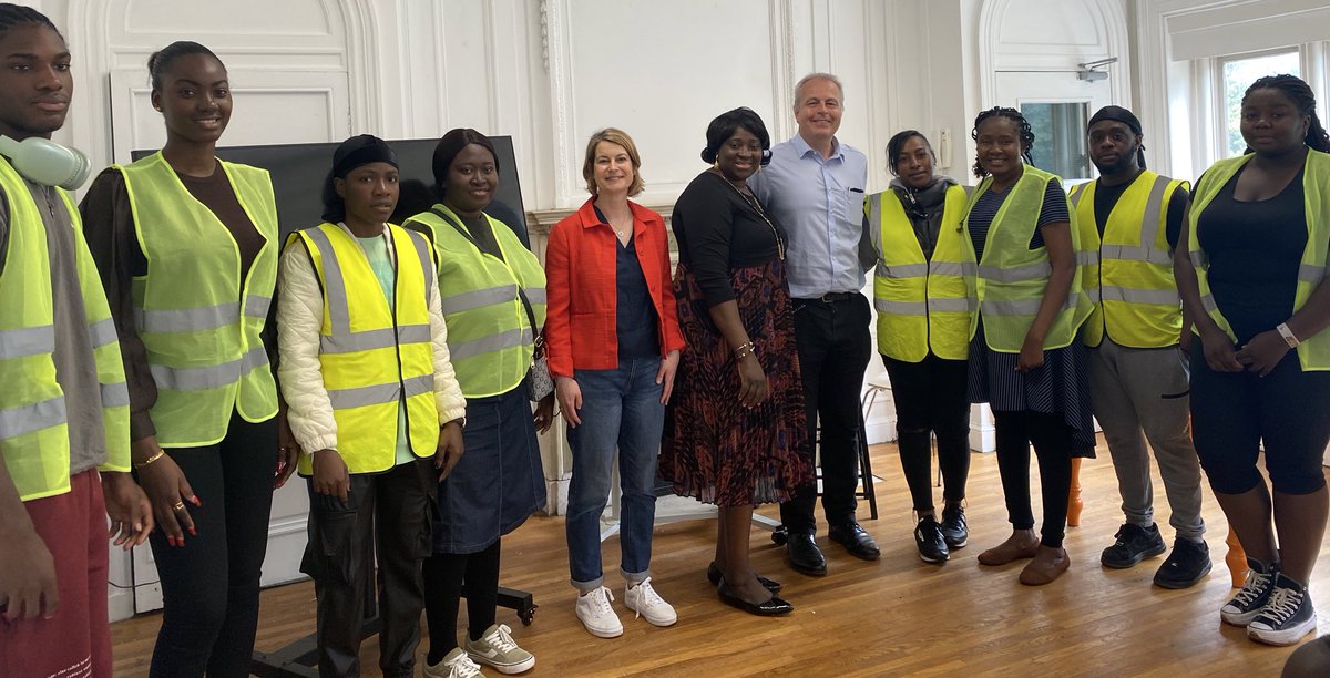 Helen Hayes 💙🌹 tweet media