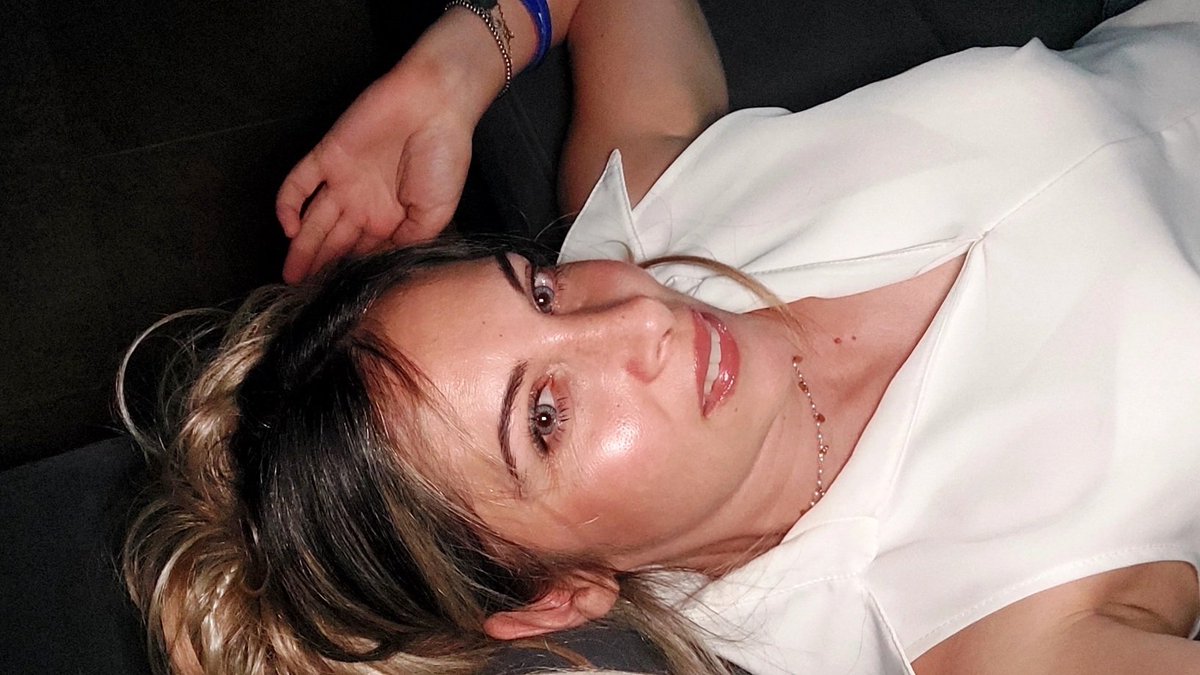 luisap476's tweet photo. La bellezza che vedi intorno a te è  il riflesso della bellezza che sta dentro di te.
#influencers #fashioninfluencers #influencerdigital #ilmiosorriso #intags #eleganzaestile #sorrisoperfeito #eleganza63 https://t.co/6scb76jUqn
