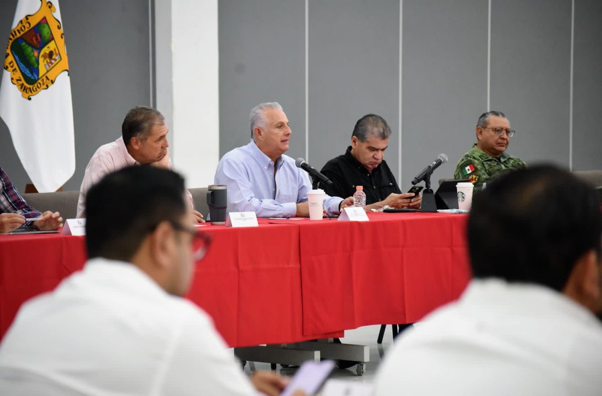 RomanCepeda's tweet photo. En reunión de Subcomité Técnico, junto con el Gobernador @mrikelme, revisamos indicadores de seguridad, salud, deporte y cultura en la #RegiónLaguna, así como los avances de las obras viales en #MiQueridoTorreón❤️. https://t.co/mgPSOFiR4C