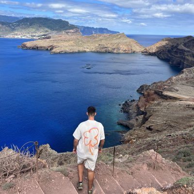 Geoffrey tweet media