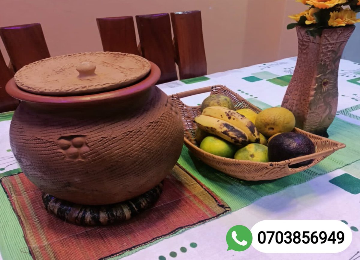 clayrepublicke's tweet photo. 🟫One of our supportive clients just decided that her Githeri pot won't be used for cooking cereals BUT for drinking water and she decided to strategically set it on top of the dining table. Reap the benefits in anyway you know right.

@pzamingo

Karua | Azziad | Cena https://t.co/662GiAdxgR