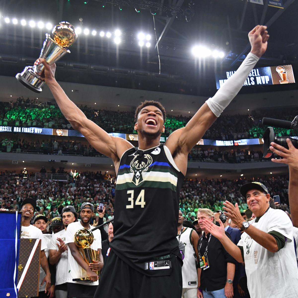 Giannis ranks for the Milwaukee Bucks : PTS | 1st REB | 2nd AST | 1st STL | 4th BLK | 1st The Greatest Milwaukee Buck of All-Time💚🦌