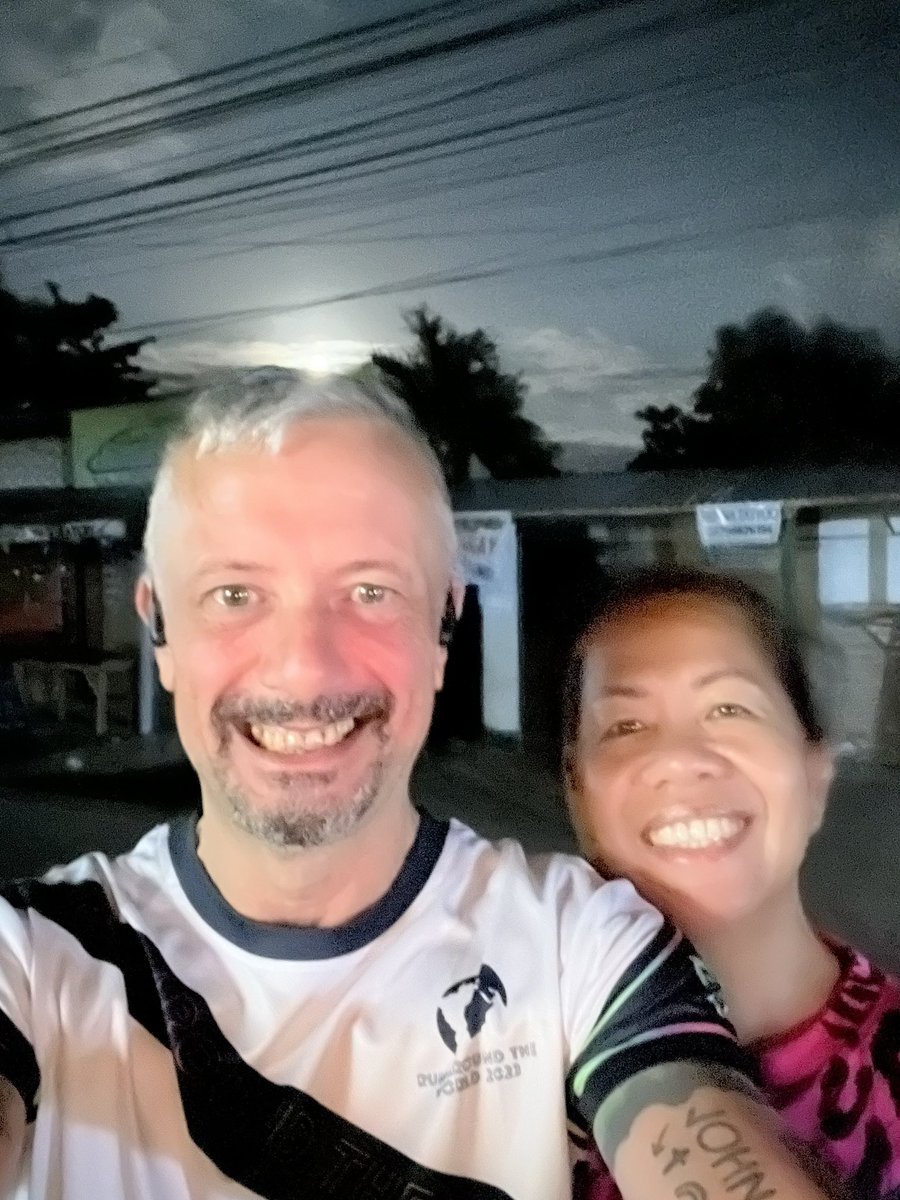 TheRunningEduc1's tweet photo. Happy Tuesday everyone, pinch punch and all that 🤩 Ferry back to Cebu later so got a run in early🏃🏼‍♂️Mrs H is back on it too as Great North Run is coming up and the week before is The Big Half 🤪 @Headteacherchat @TeachersRunClub @runners_blue @UKRunChat https://t.co/kLpGO1P8Id
