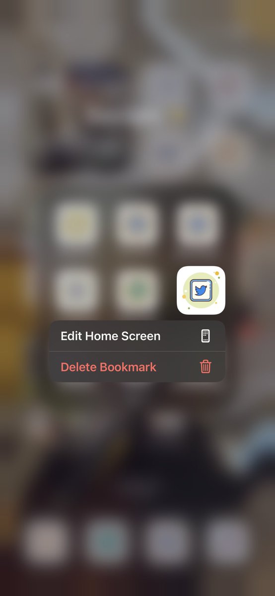 aimzzoxo's tweet photo. You can try all you want Elon to make Twitter be ‘X’ but I made all my apps look like these agesss ago so Twitter’s little tweety bird is still there for me🤭🤣😅🤷🏼‍♀️👀 https://t.co/r6tRRkt8ep