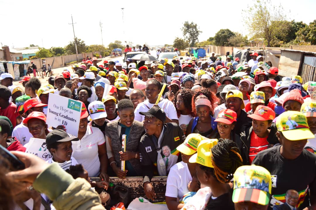 zanupfyl_byo's tweet photo. Today in Pictures,
Cowdray Park Youths did a Star Rally Awareness March.
The President is in Bulawayo 02 August 2023, & the Masses are excited.
See you there!
#IPledgeToVoteED2023
#2023EDPFEE
#ByoForED https://t.co/vOfkZLGF5B
