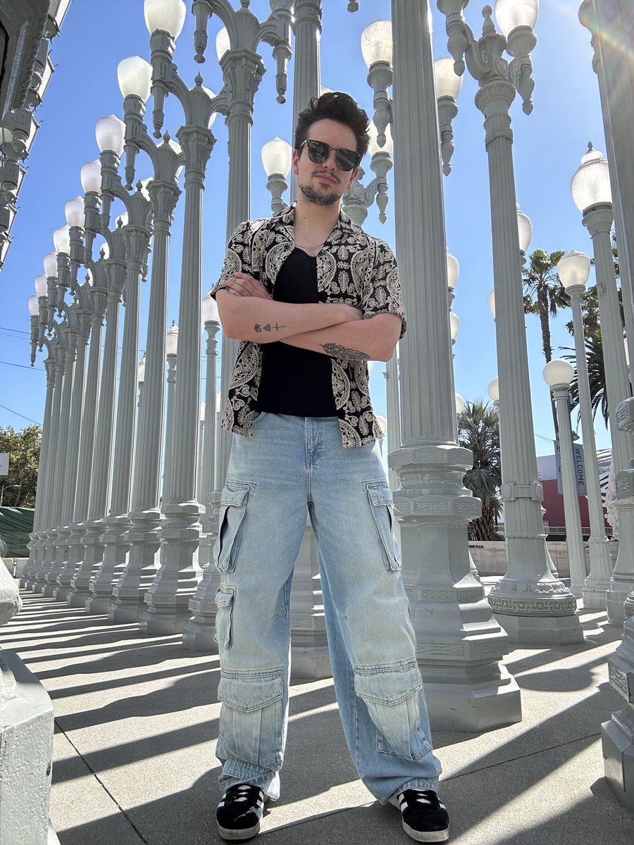 LassoMusica's tweet photo. pantalón para tiendas https://t.co/jbkjm394ln