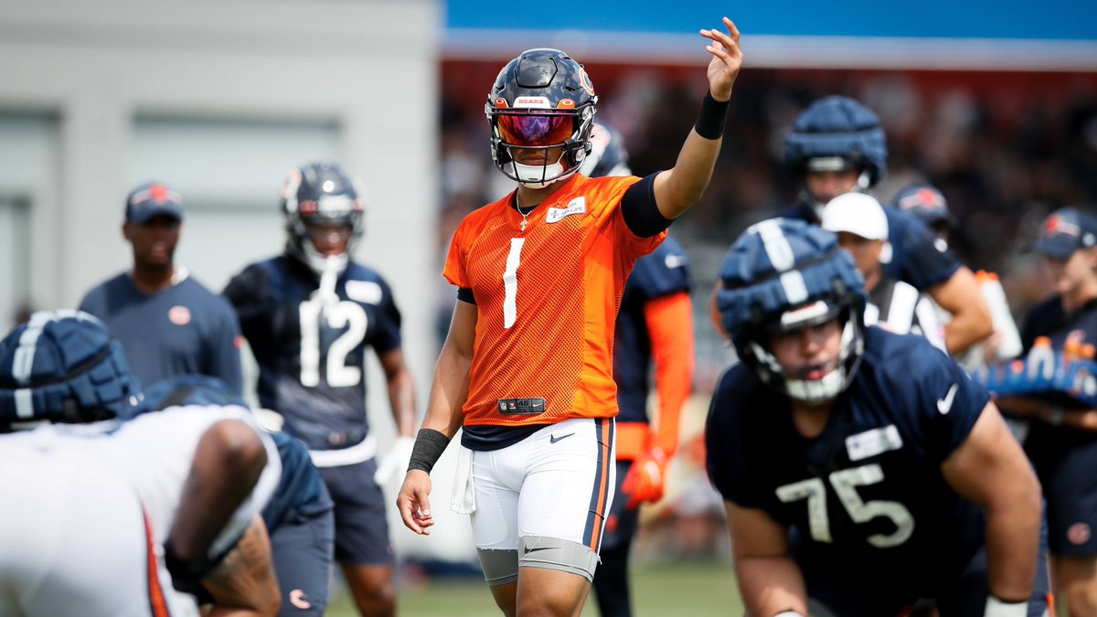 davebftv's tweet photo. QB1 locked in. https://t.co/E16iyNfQEU