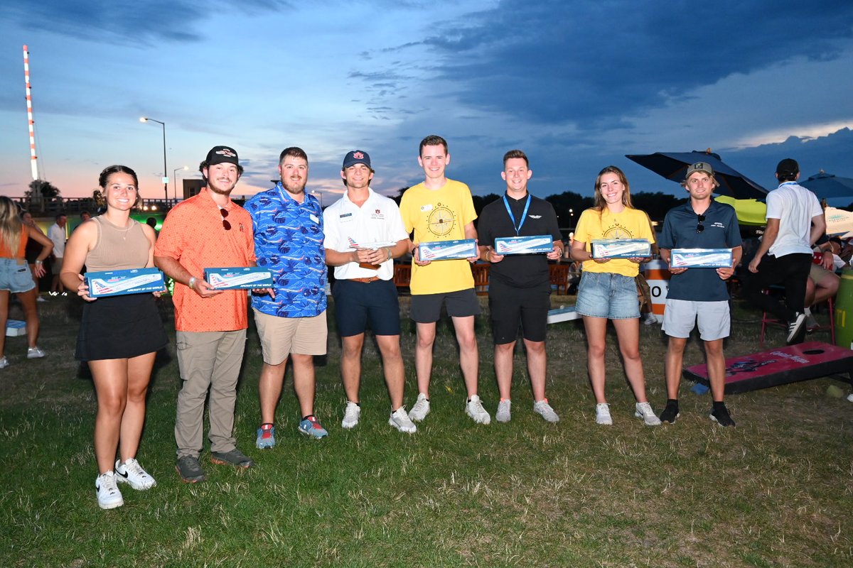 WMUCoA's tweet image. Thanks for hosting an awesome event, @envoyaircareers! See you next year! 

#OSH23 #partnerswithapurpose #broncoaviation #wmuaviation #oshkosh #airventure