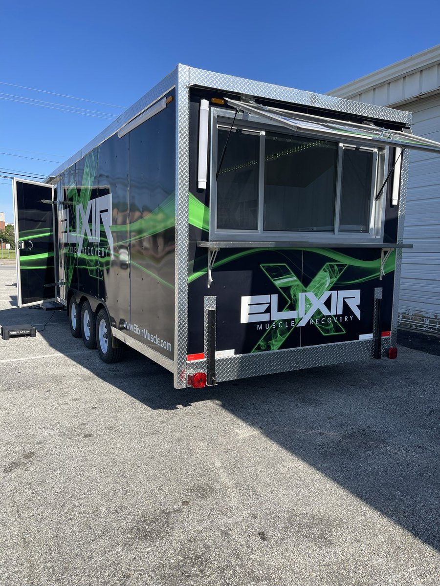 Reviveperflab's tweet photo. Pre-season practice is underway.

Book our mobile unit for a post practice recovery session!

#recoveryclinic #athlete #physiotherapy #advancedsportsperformance #highperformancerecovery #compressionboots #recoveryboots #massageboots #recoveryroom #sportsmassage #massagetherapy https://t.co/iN4YffQfPB