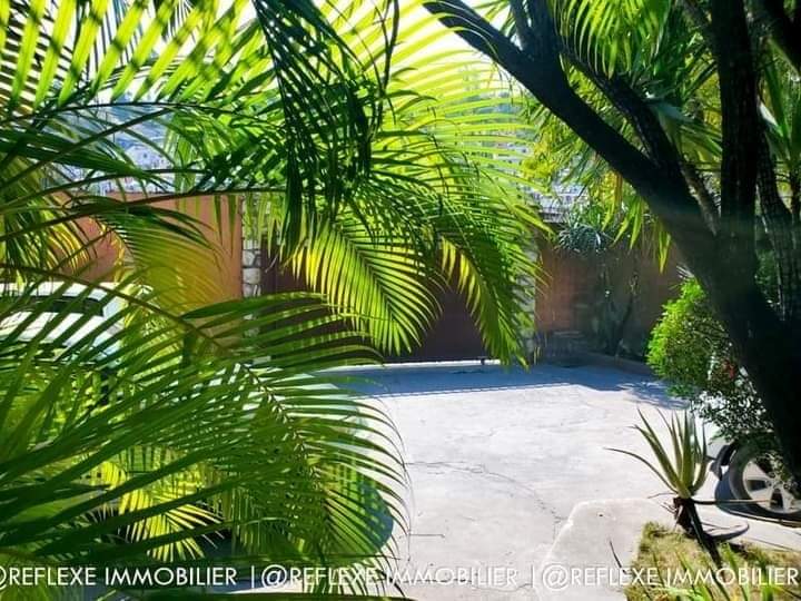 reflexeimmo's tweet photo. #Appartements meublés avec 2 ou 3 chambres à coucher climatisées + salon + salle à manger cuisine + toilettes + piscine + Parking.

Pour Plus d'infos :
Appelez nous : + 509 3618-6469

Ou visitez notre site web :
https://t.co/XyvDk0kLfh

#reflexe #immobilier #realestate #mortgage https://t.co/xeRTsOqyDi