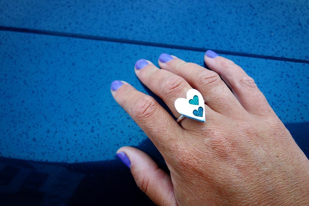 ruthamorrison's tweet photo. Large Love Hearts Ring - Harris Tweed 💙🩵
https://t.co/xGuCBv5Q1c
#islandinspired #scottishislands #hebrides #outerhebrides #westernisles #isleofharris #heart #lovethehebrides #scottishbeaches #turqoisewater #scotland #visitouterhebrides #harristweed #handmaderings https://t.co/DvDIpUkitX