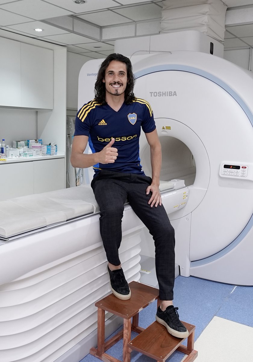 BocaJrsOficial's tweet photo. Pero antes, revisión médica ✅

#DaleBoca 🔵🟡🔵 https://t.co/e2F6QYunOj