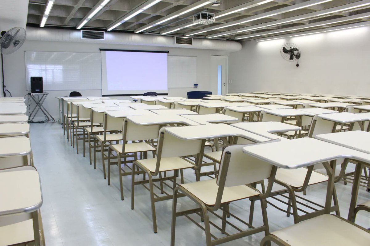 UNICIDonline's tweet photo. EU NΓO EXISTO LONGE DE VOCΓS! π
Falta pouco para o inΓcio de mais um semestre e eu, confesso, sou pura ansiedade. π
Quem aqui jΓ‘ separou o material? π
#unicid #faculdade #tatuape https://t.co/cy18zyWyur