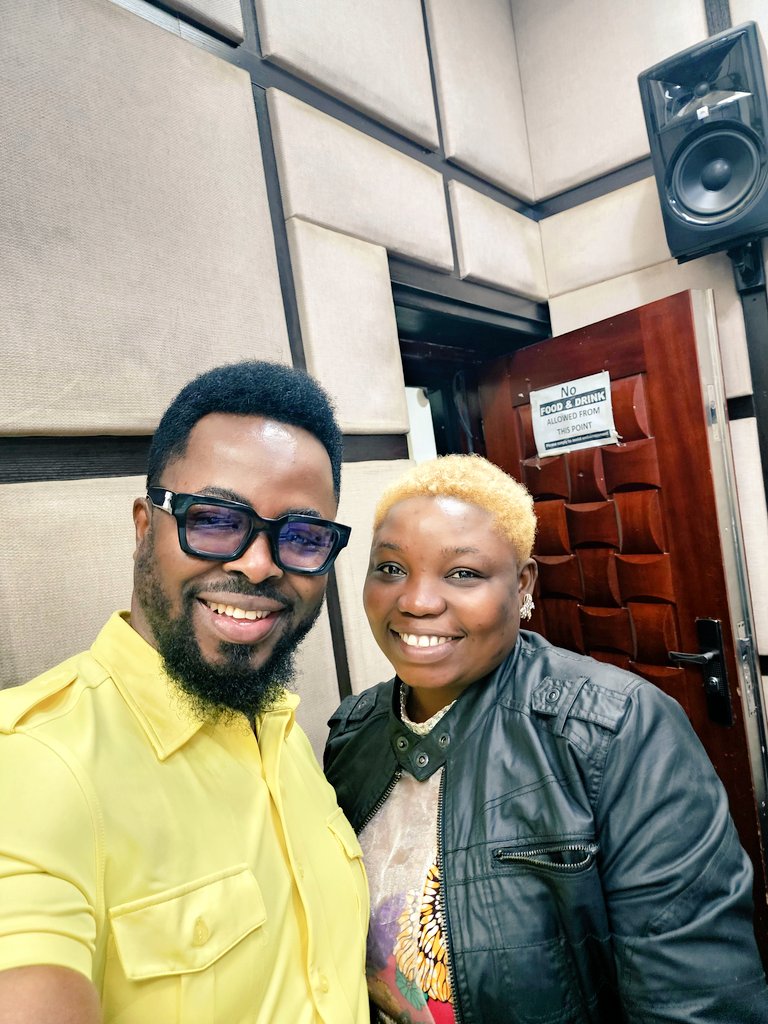 DanielAkpata's tweet photo. The King Of The Night!
Story Night!
@max909fm @Max1023FM @BeautifulCBN @JemimaOsunde @SympLySimi @radioguidelagos @praisefowowe @Marvin_gmartins @ikasoe1 @rakellyamoo
#latenightonmaxfm @Babylawyer_1 #thekingofthenightonmaxfm 
#theonlylovedoctoronmaxfm https://t.co/Ju2qBXq7he